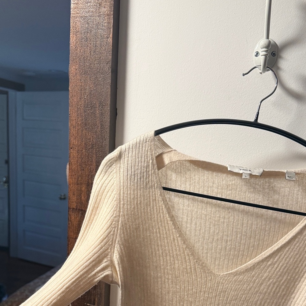 100% Cashmere Sweater Sz S